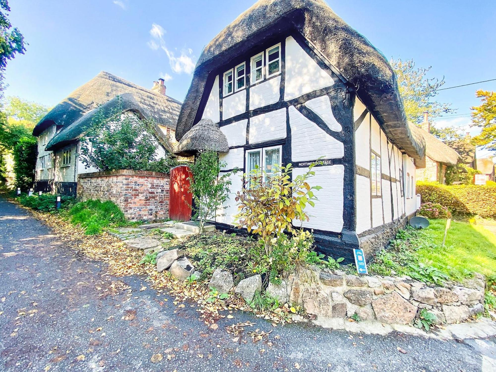 Mortimer Cottage Wootton Rivers ภายนอก รูปภาพ