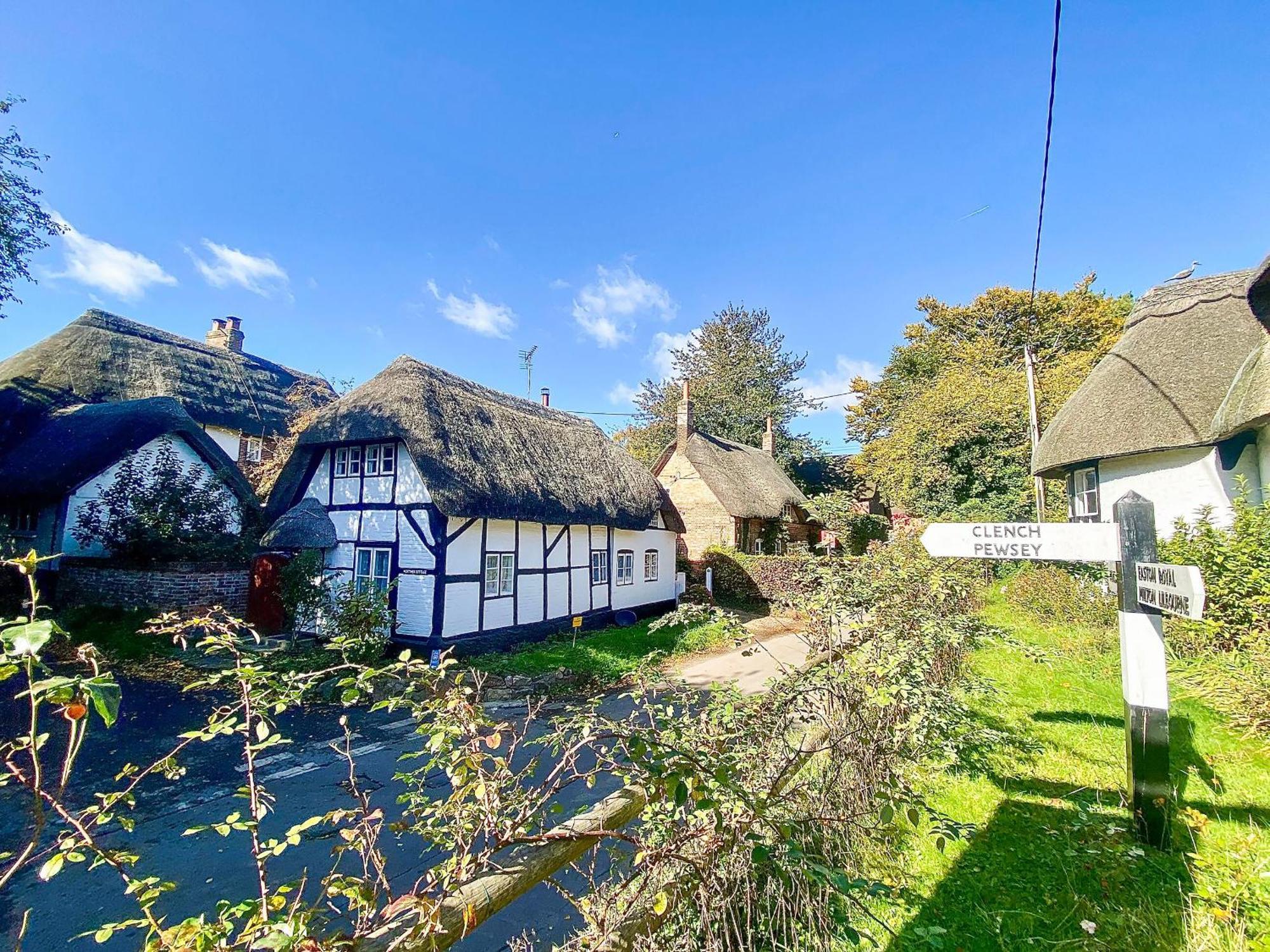 Mortimer Cottage Wootton Rivers ภายนอก รูปภาพ